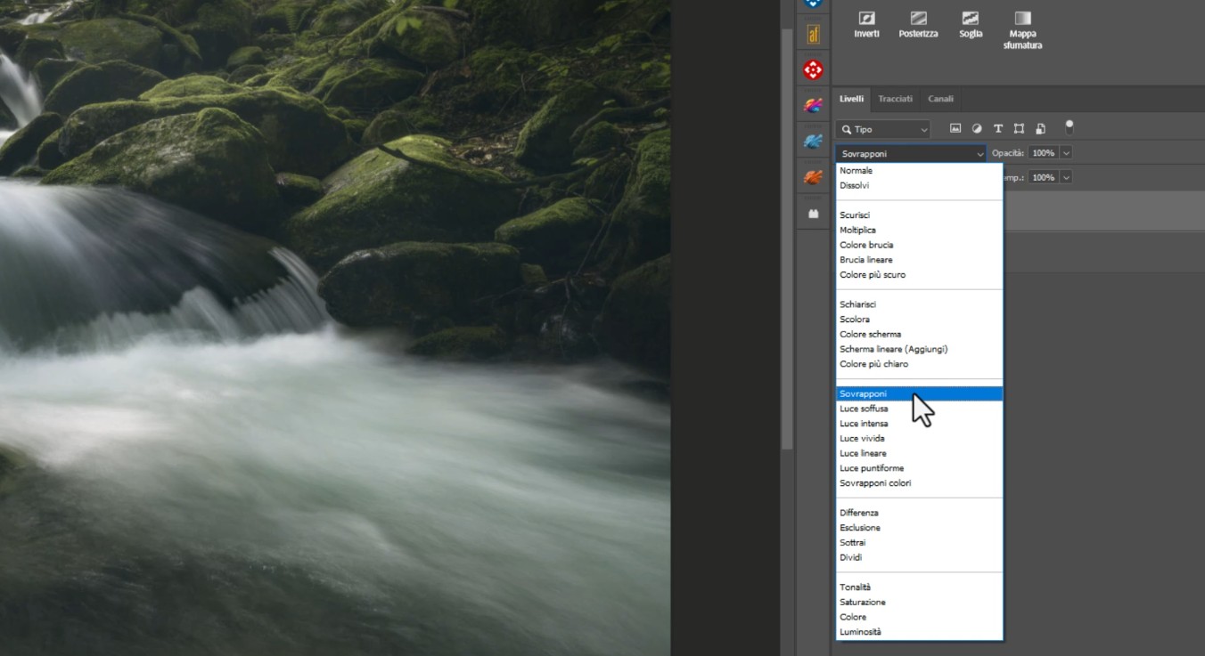 Impostare il metodi di fusione sovrapponi di un livello di Photoshop